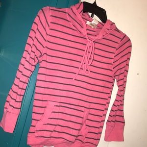 pink stripped sweatshirt
